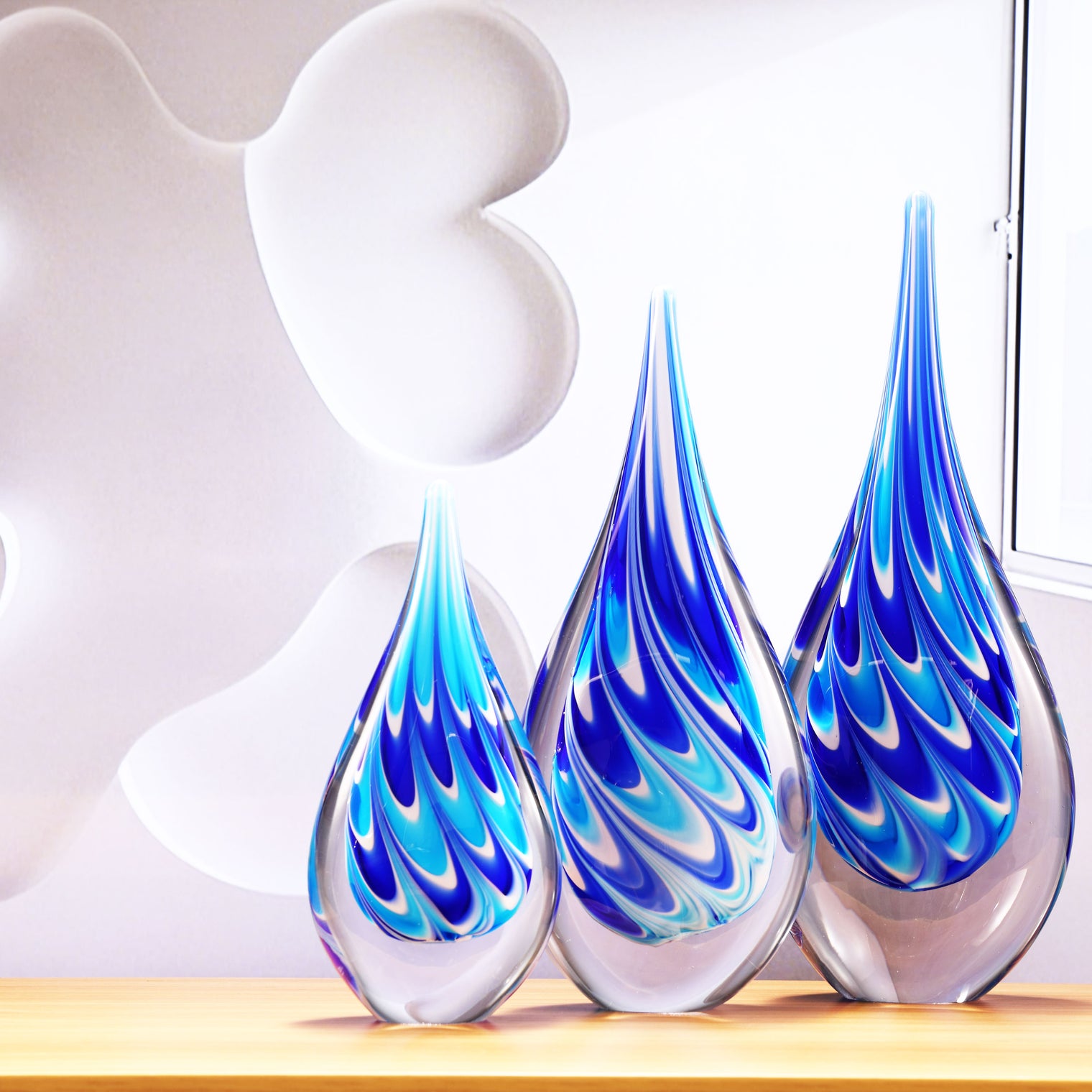 Luxury Lane Hand Blown Swirl Wave Tear Drop Sommerso Art Glass Sculpture