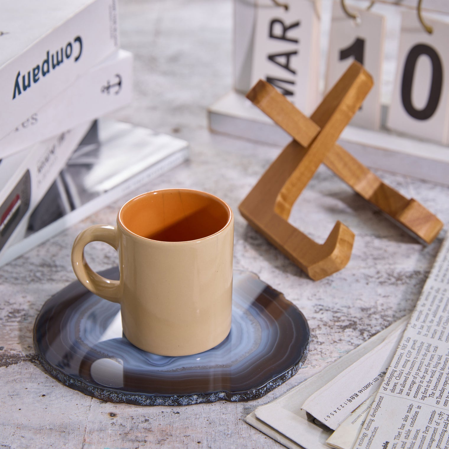 Large Natural Brazilian Agate Drink Coaster with Wood Holder - Oak